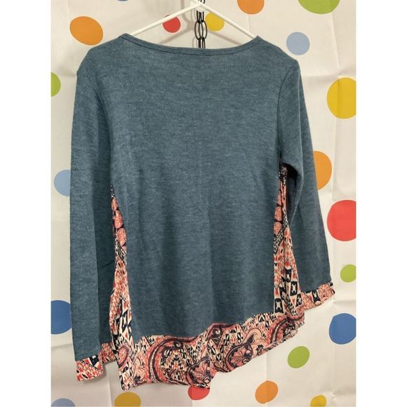 THML Size Small Sweater Top 🌷🍃 - Picture 10 of 12